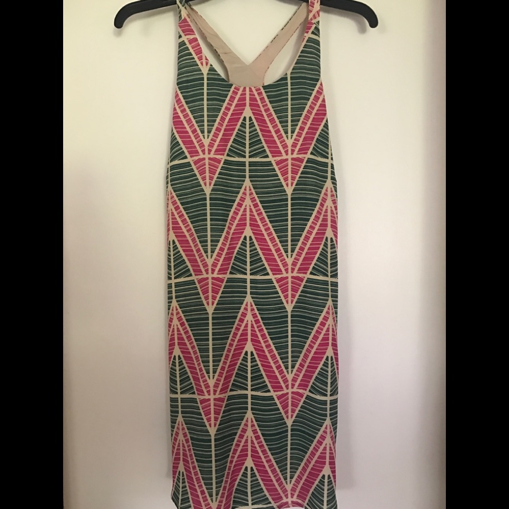 👗Cute racer back shift dress !!!👗